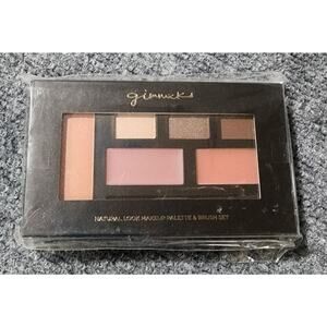NEW Gimmicks by Buckle Natural Look Makeup Palette & Brush Set Eye Cheek Nude